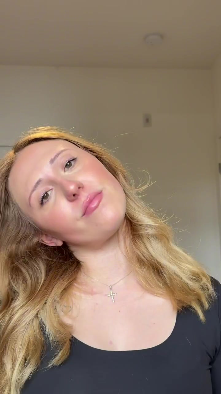 Julia Levesque - UGC Creator Portrait